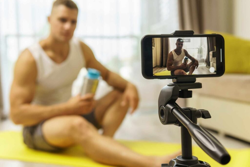 fitness-blogger-streaming-or-recording-video-for-h-CT37KGH.jpg